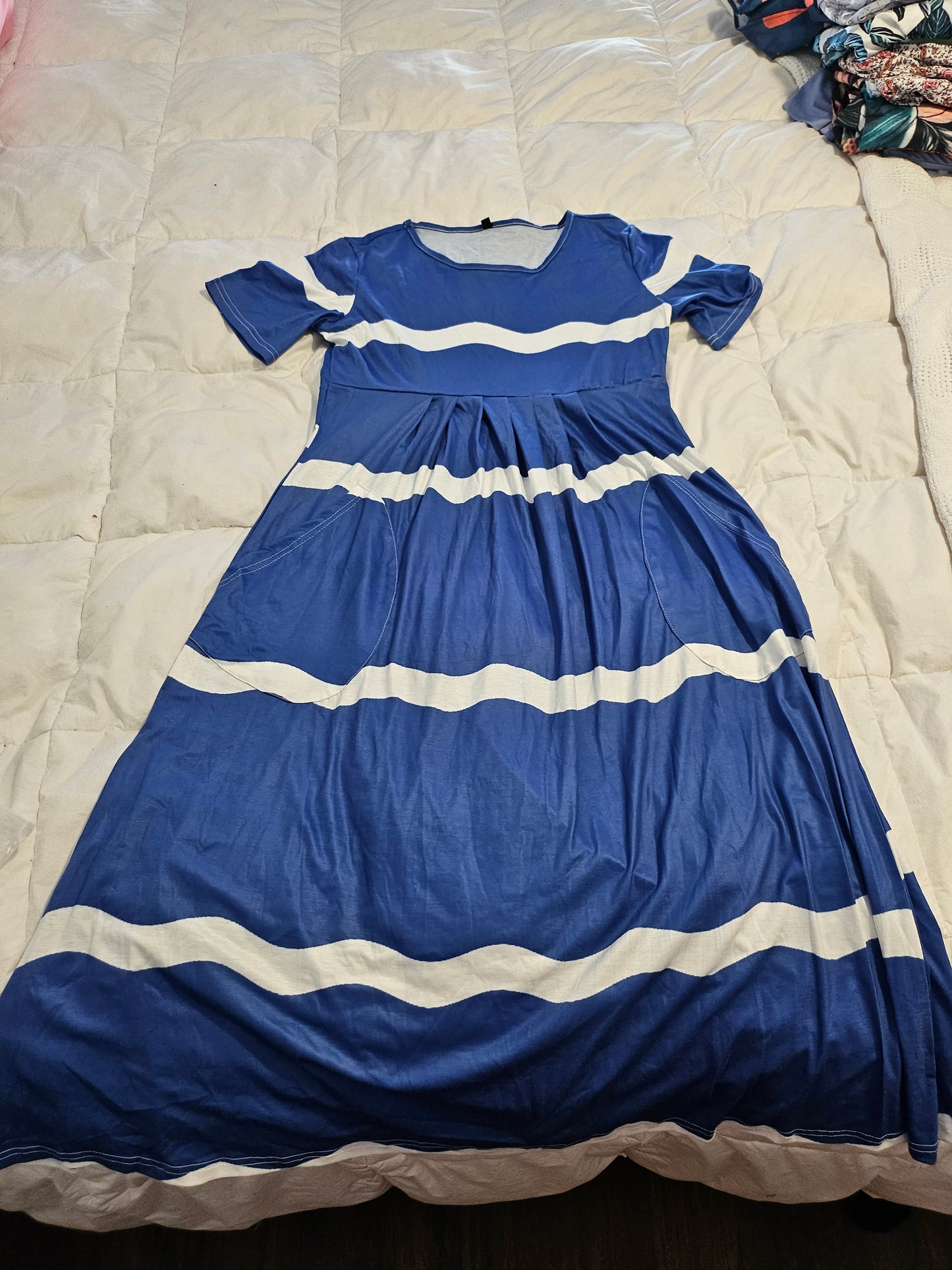 Small summer dress, empire waist, pockets