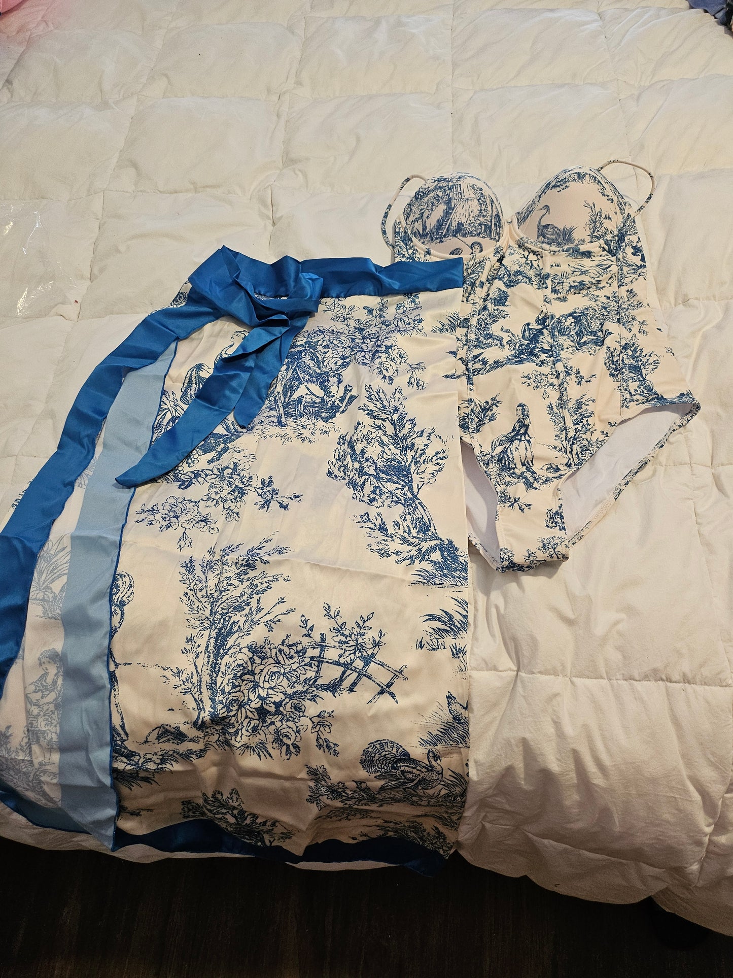 Medium/large bathing suit with wrap around cover up