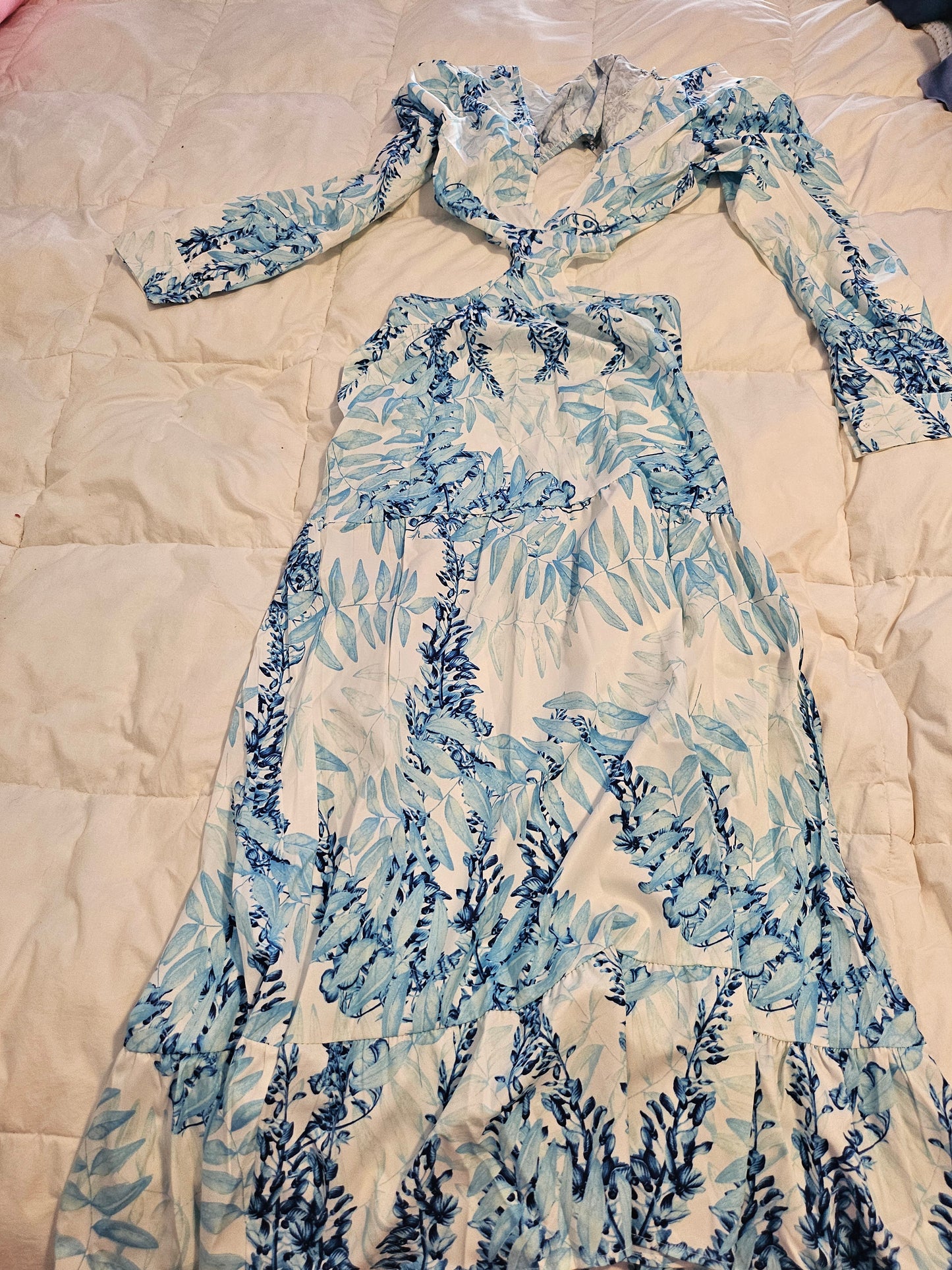 Long dress with halter like top